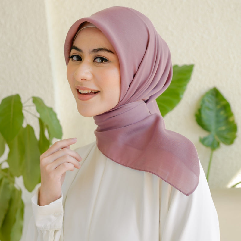 Naya Square (Hijab Voal Segiempat Polos)