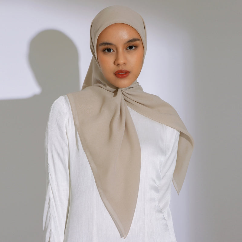 Mara Plain Paris (Hijab Paris Polos Segiempat)