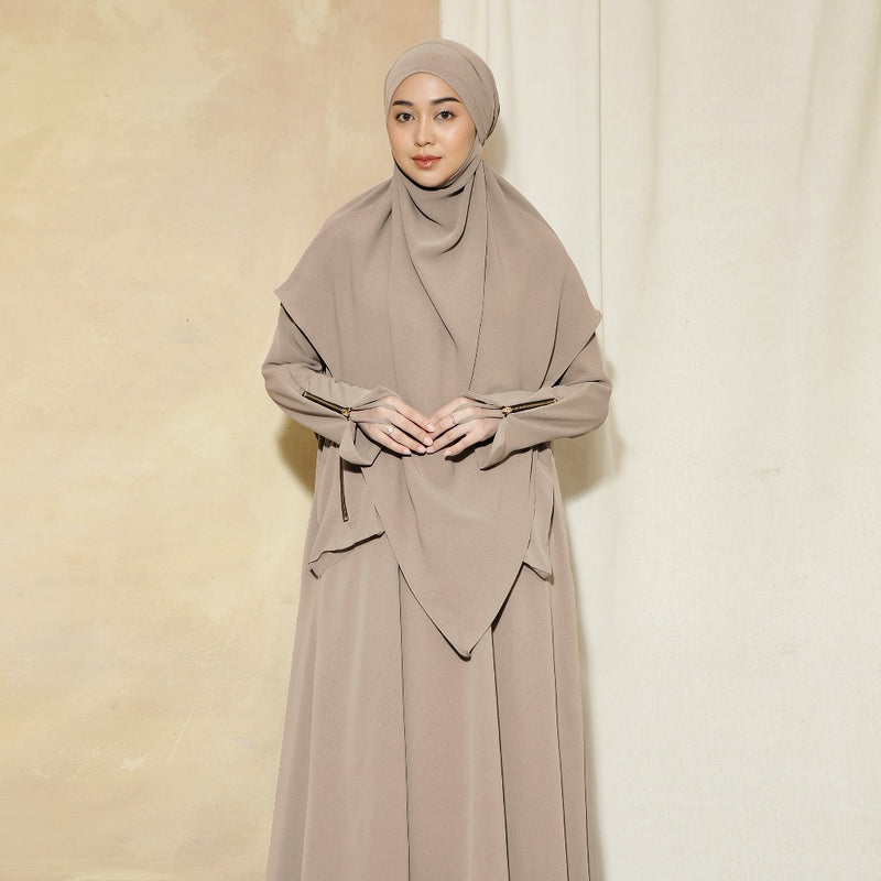 Syaza Abaya Lozy X Cut Syifa Malt Choco S (Gamis Haji dan Umrah)