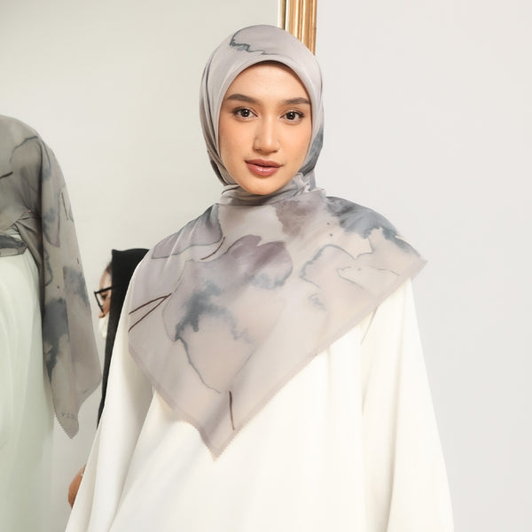Aurel Scarf Exclusive Pattern Creamy Blossom Series 2