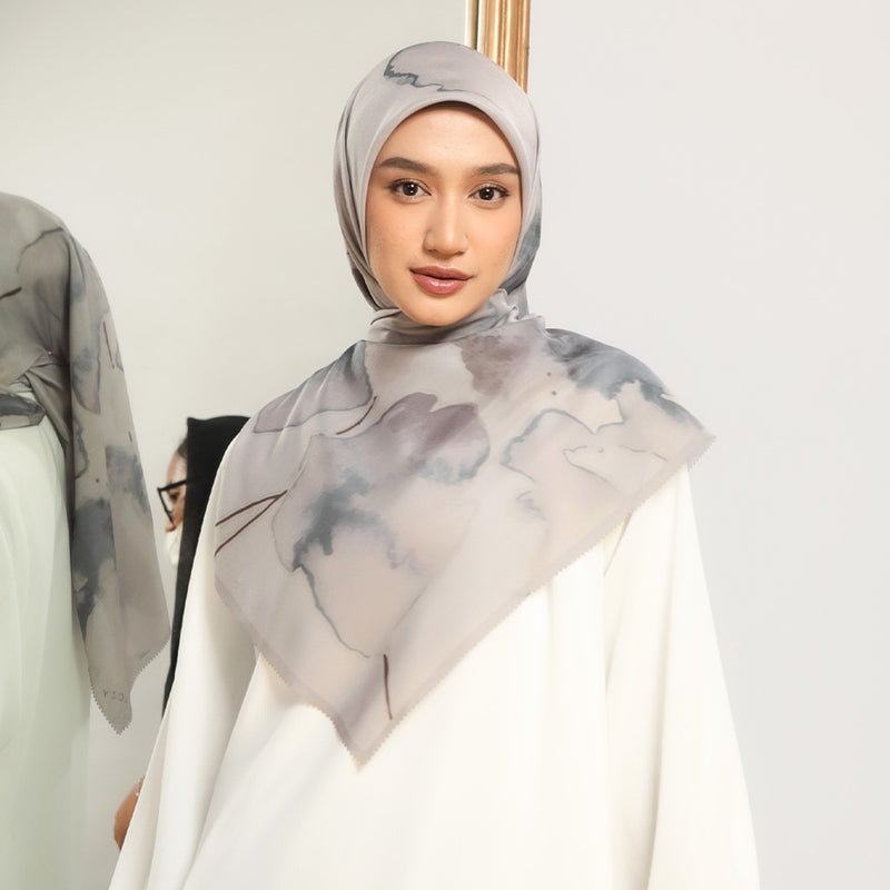 Aurel Scarf Exclusive Pattern Creamy Blossom Series 2