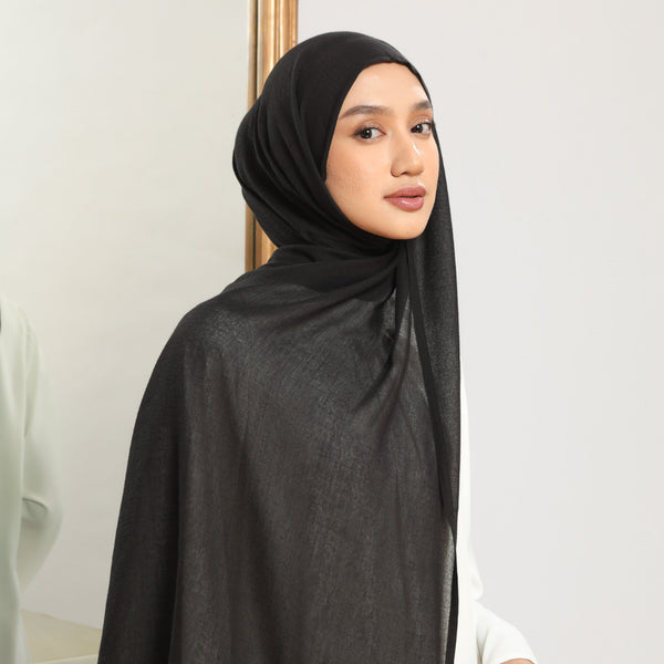 Mima Shawl Black New