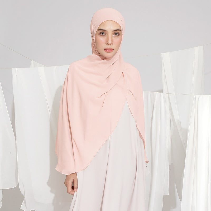 Embroidery Inner Shawl Lozy X Hamidah Soft Pink
