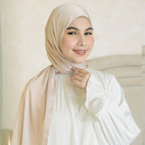 Shadeera Silk Shawl in Ivory (Lozy x Shadira)