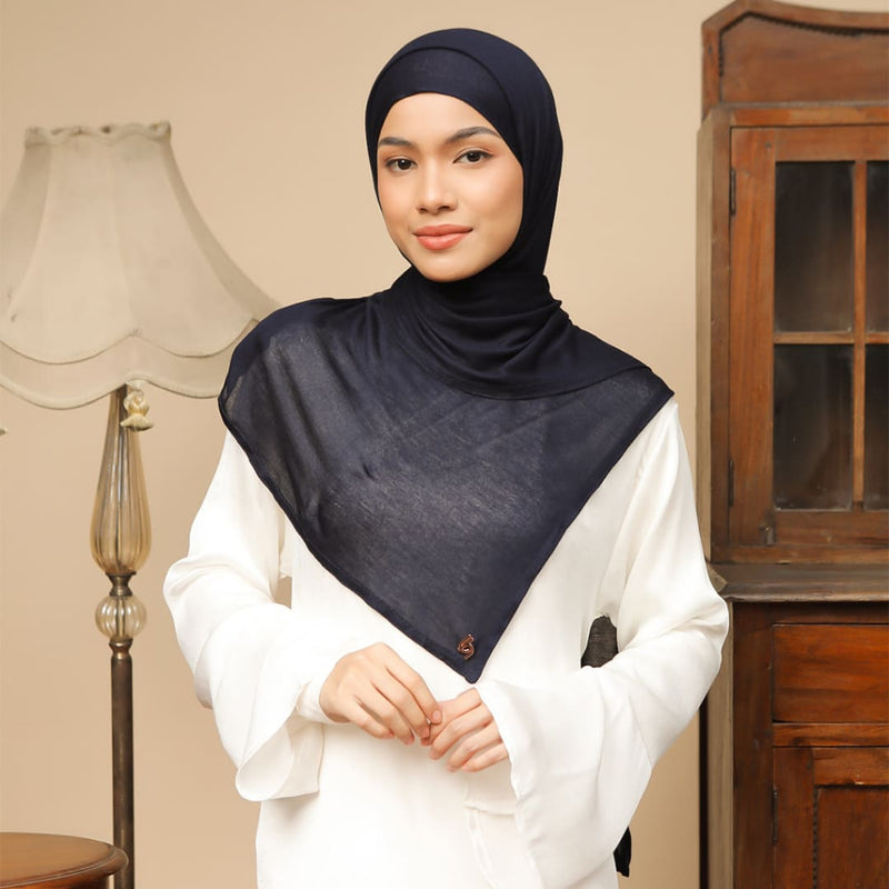 Daisa Shawl Navy