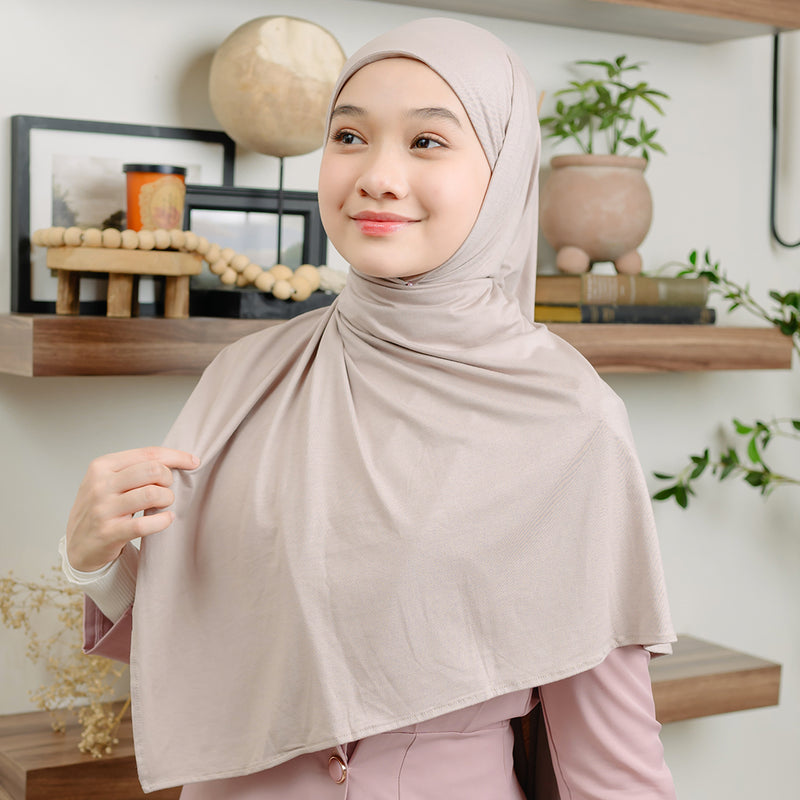 Rayna Instan Shawl (Pashmina Instan Rayon) Nude Cream