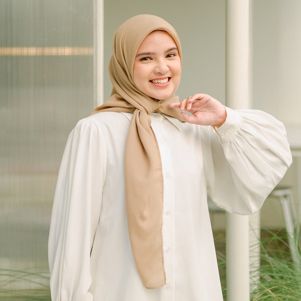 Qira Voal (Hijab Voal Segiempat)