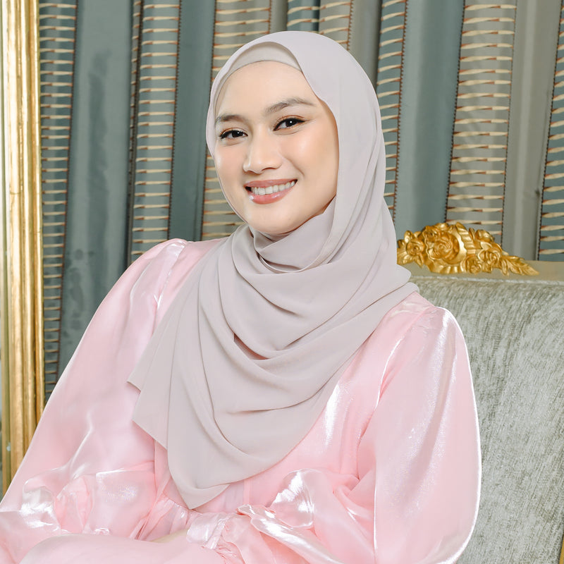 Yure Inner Shawl Nude Cream (Pashmina Ceruti Babydoll)