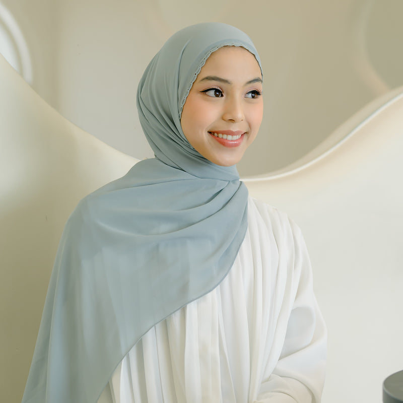 Daira Classic Shawl Blue Pastel