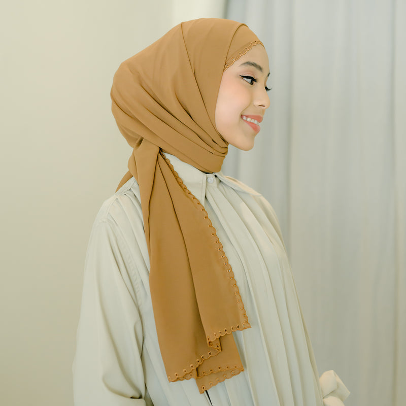 Daira Classic Shawl Nude