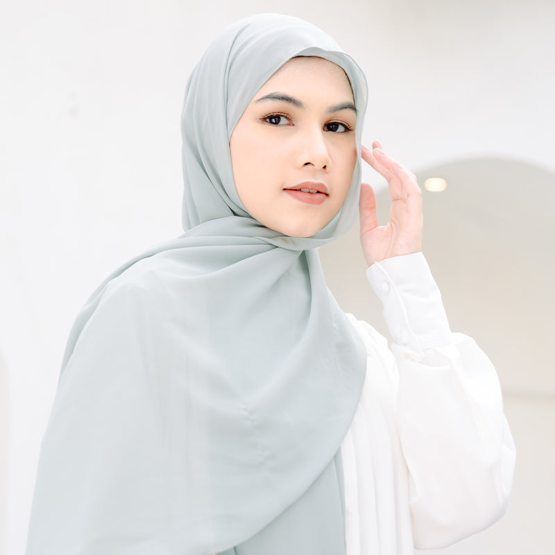 Yure Inner Shawl Sage (Pashmina Ceruti Babydoll)