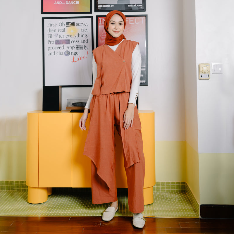 Nami Set (One Set Linen) Terracotta