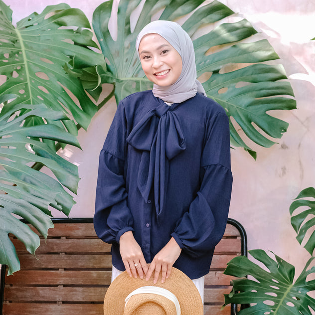 Lona Blouse Navy