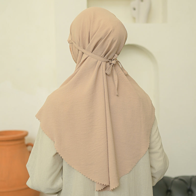 Biyya Instan Lasercut (Bergo Crinkle) Nude Cream