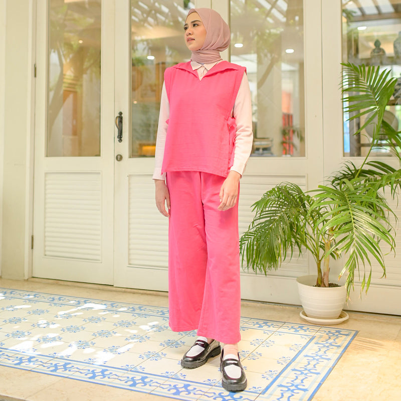 Kumi Set Shocking Pink (One Set Linen) Ukuran L