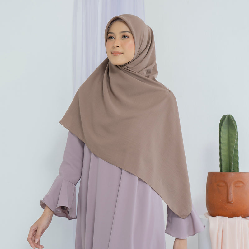 Detaa Square Syari (Hijab Segiempat Syari) Dark Wheat