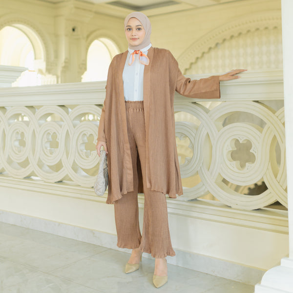 Zakia Pleats Set Soft Brown Size L