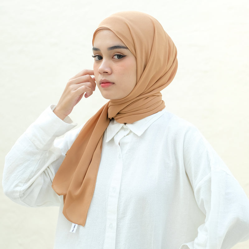 Yure Inner Shawl Caramel (Pashmina Ceruti Babydoll)