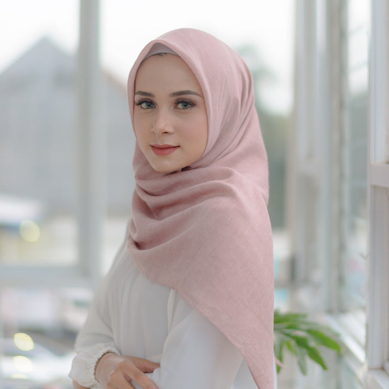 Zaga Square Soft Pink Pastel