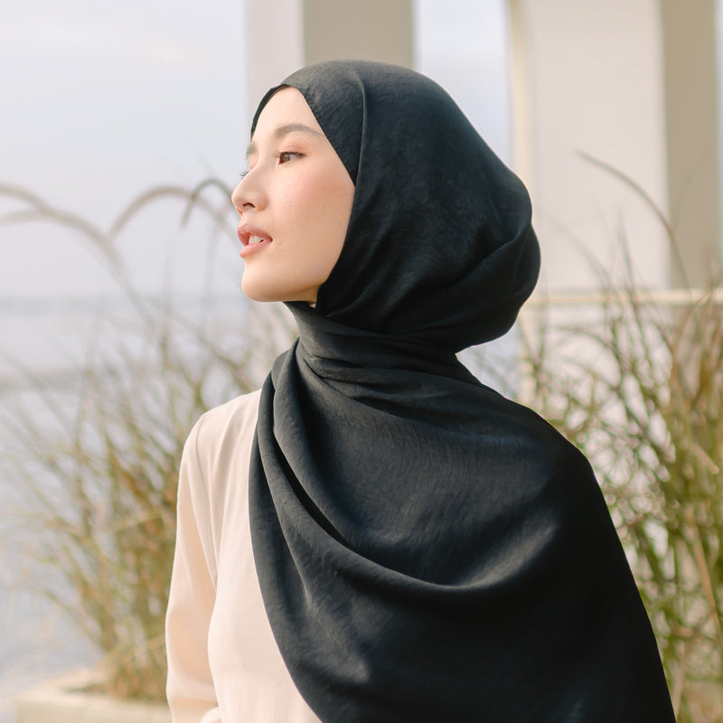 Kian Shawl Black