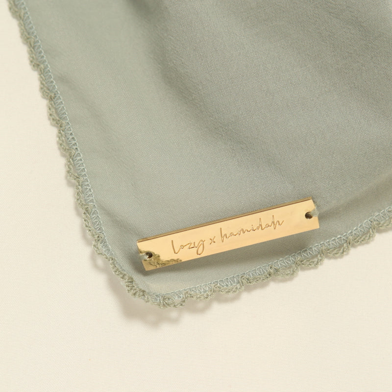 Embroidery Signature Square Green Pastel