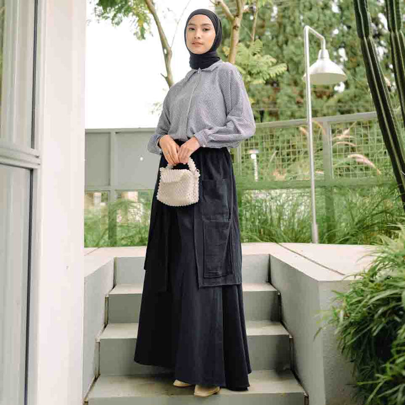 Meelva Skirt Black