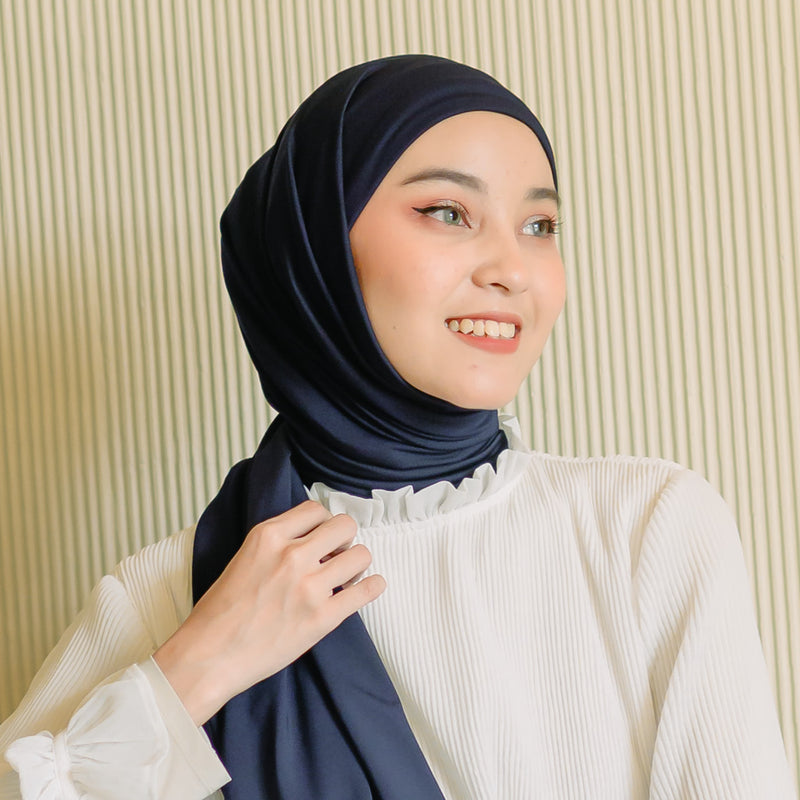 Yara Shawl Navy