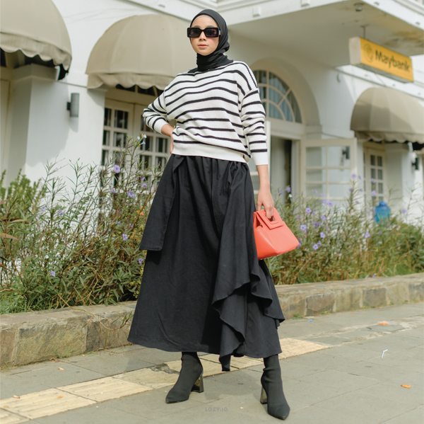 Theena Skirt Black