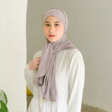 Jenna Instan Grey Cream