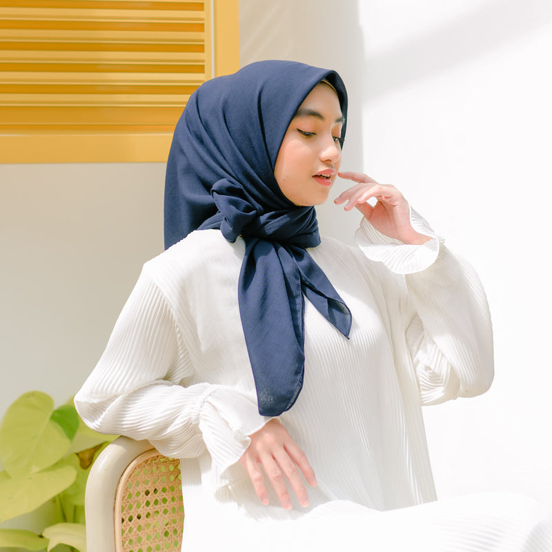 Mima Square Navy