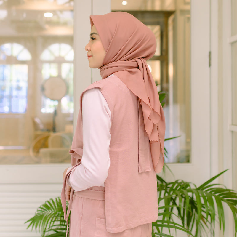 Kumi Vest Dusty (Atasan Rompi Linen) Ukuran M