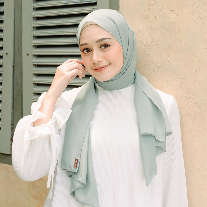 Dira Eyelash Shawl Green Pastel