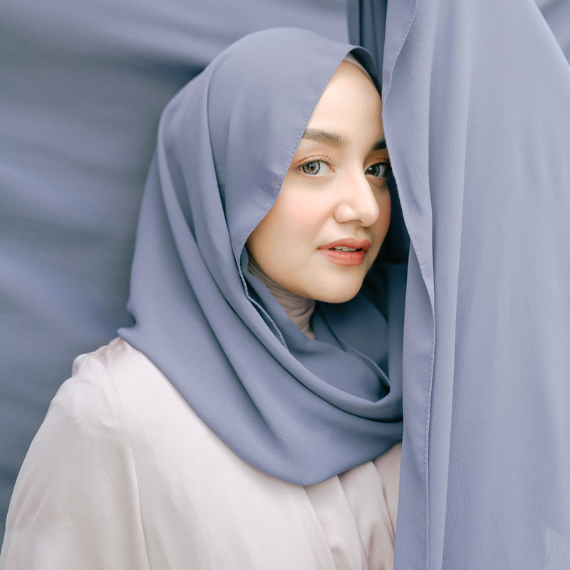 Antique Shawl in Denim (Lozy x Antik)