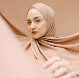 Antique Shawl in Brown Sugar (Lozy x Antik)