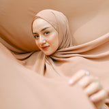 Antique Shawl in Brown Sugar (Lozy x Antik)