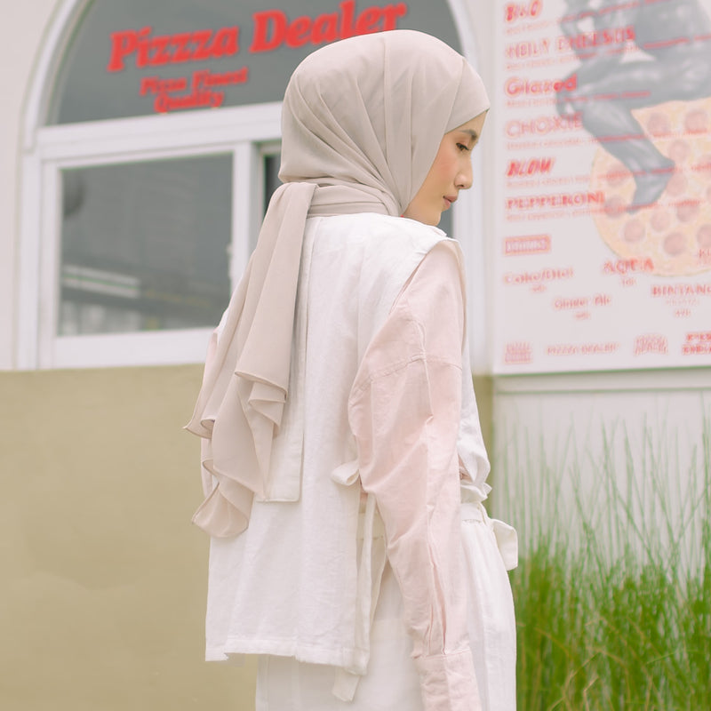 Kumi Vest Broken White (Atasan Rompi Linen) Ukuran M