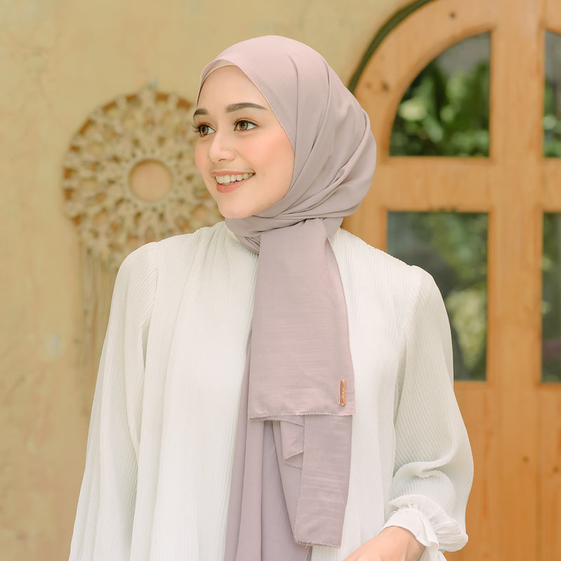 Dira Eyelash Shawl Tea Rose