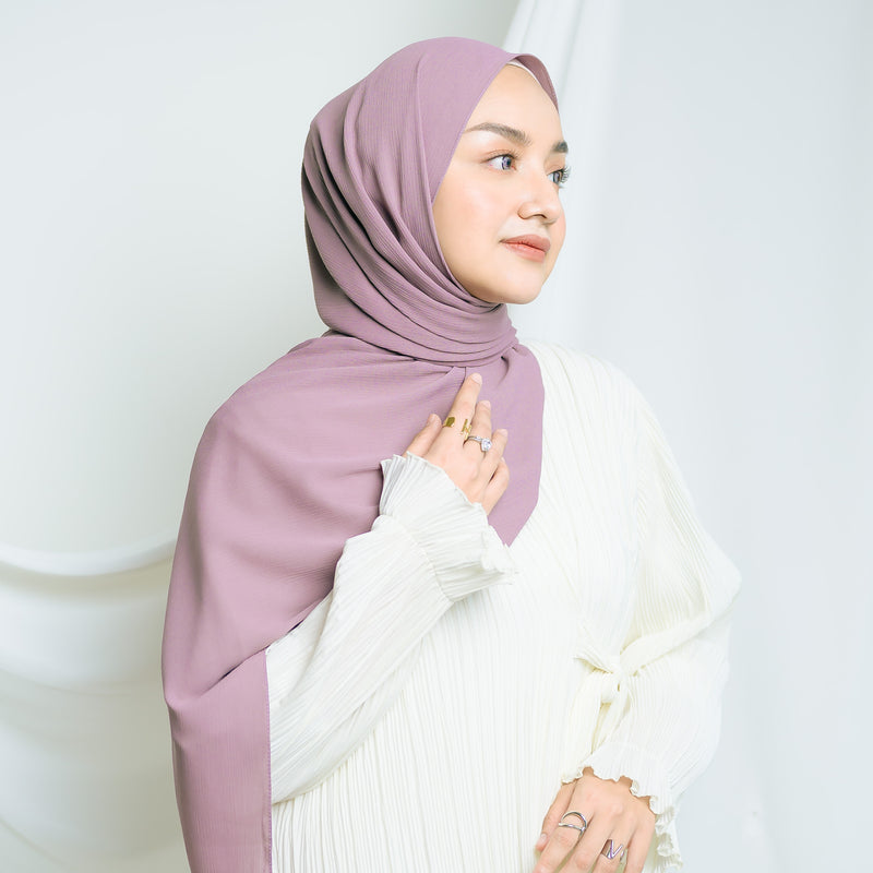 Antique Shawl in Purple (Lozy x Antik)