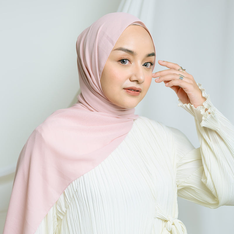 Antique Shawl in Baby Pink (Lozy x Antik)